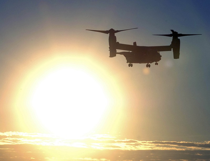 Intense, Dazzling Bright Sun Early In the Morning of October 13, 2006. Photo Credit: Master Sgt. Gary R. Coppage, United States Air Force; Air Force Link - Week in Photos, October 20, 2006 (http://www.af.mil/weekinphotos/061020-06.html and http://www.af.mil/weekinphotos/wipgallery.asp?week=192, 061013-F-3500C-393, 'CV-22 Osprey flyover at Air Force Memorial'), United States Air Force (USAF, http://www.af.mil), United States Department of Defense (DoD, http://www.DefenseLink.mil or http://www.dod.gov), Government of the United States of America (USA).